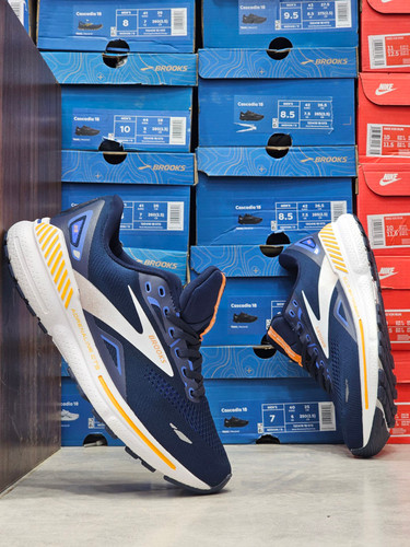 کتونی بروکس آدرنالین۲۳ Brooks Adrenaline۲۳ساخت ویتنام وارداتی سایز۴۰ الی ۴۵فروش تکی و عمده ضمانت کیفیت کالا