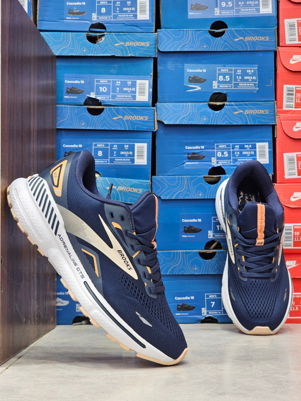 کتونی بروکس آدرنالین۲۳ Brooks Adrenaline۲۳ساخت ویتنام وارداتی سایز۴۰ الی ۴۵فروش تکی و عمده ضمانت کیفیت کالا