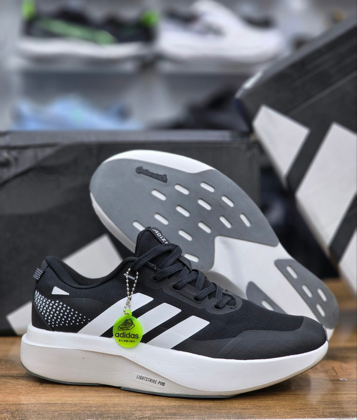 کتونی آدیداس آدیزیرو لایتاسترایک پروAdidas Adizero Lightstrike Proساخت ویتنام وارداتی سایز ۴۰ الی ۴۵فروش تکی و عمده ضمانت کیفیت کالا