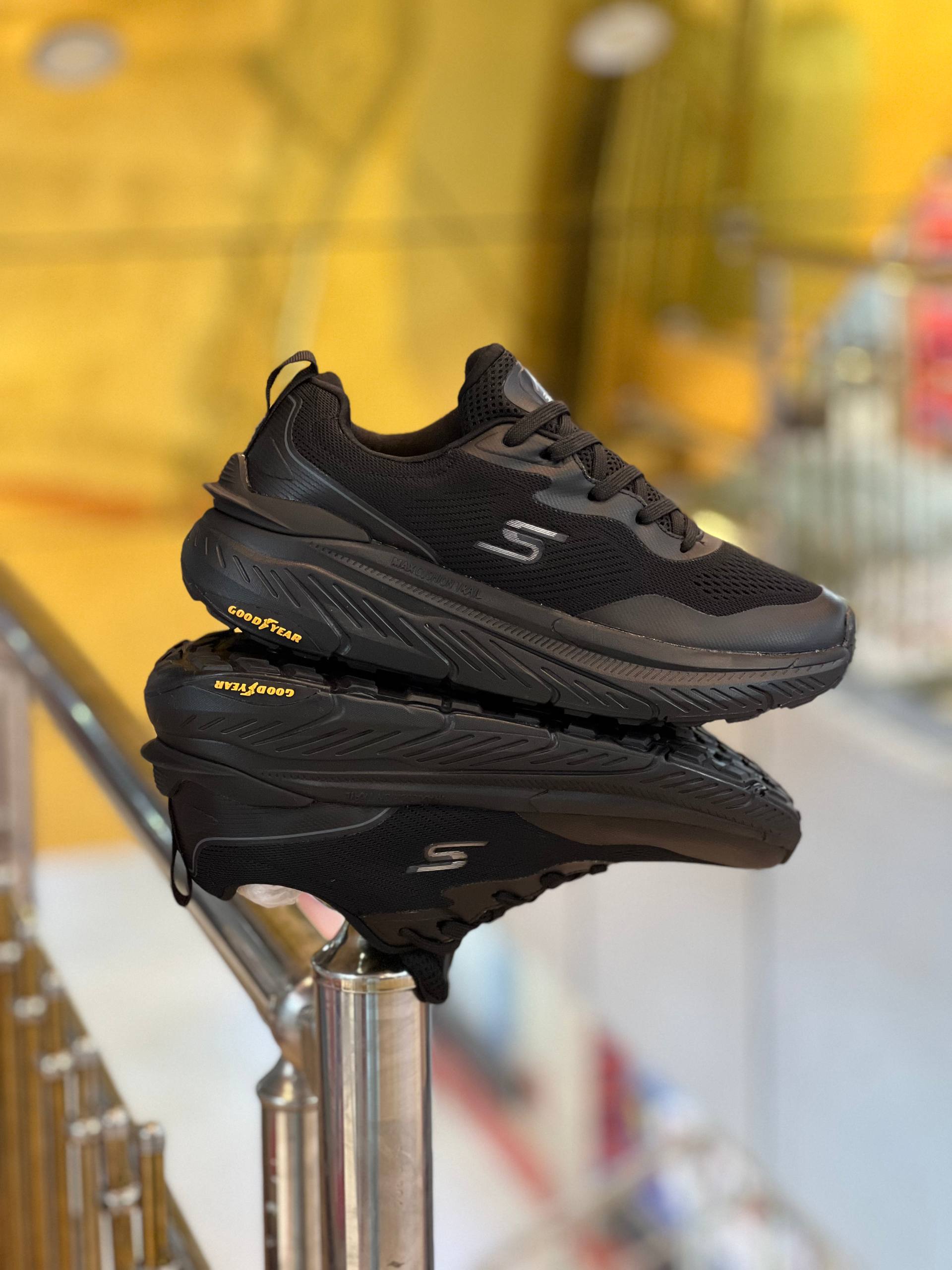 خرید کتونی اسکیچرز با زیره GOODYEAR مسترکوالیتیSkechers GOODYEAR وارداتی ساخت ویتنام طبی سایز۴۰ الی ۴۵ فروش تکی و عمده ضمانت کیفیت کالا