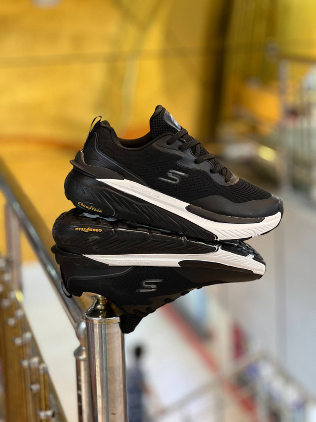 کتونی اسکیچرز با زیره GOODYEAR مسترکوالیتیSkechers GOODYEAR وارداتی ساخت ویتنام طبی سایز۴۰ الی ۴۵ فروش تکی و عمده ضمانت کیفیت کالا