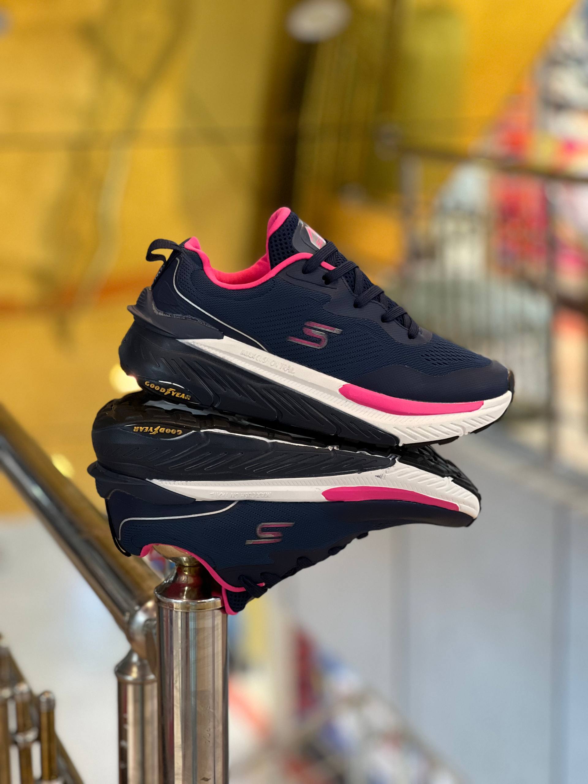 کتونی اسکیچرز با زیره GOODYEAR مسترکوالیتیSkechers GOODYEAR وارداتی ساخت ویتنام طبی سایز۳۷ الی ۴۰ فروش تکی و عمده ضمانت کیفیت کالا