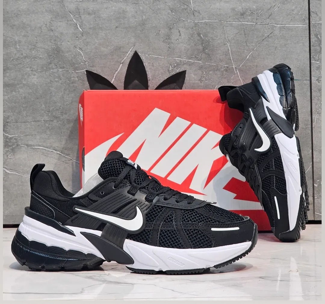 کتونی پیاده رویی و رانینگ نایک وی تو کی Nike V2k Runساخت ویتنام وارداتی سایز 37الی۴۵ فروش تکی و عمده ضمانت کیفیت کالا