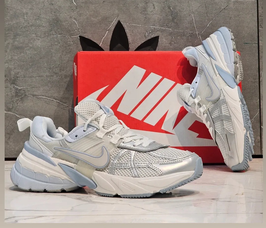 کتونی پیاده رویی و رانینگ نایک وی تو کی Nike V2k Runساخت ویتنام وارداتی سایز 37الی۴۵ فروش تکی و عمده ضمانت کیفیت کالا