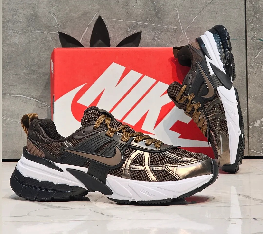 کتونی پیاده رویی و رانینگ نایک وی تو کی Nike V2k Runساخت ویتنام وارداتی سایز 37الی۴۵ فروش تکی و عمده ضمانت کیفیت کالا