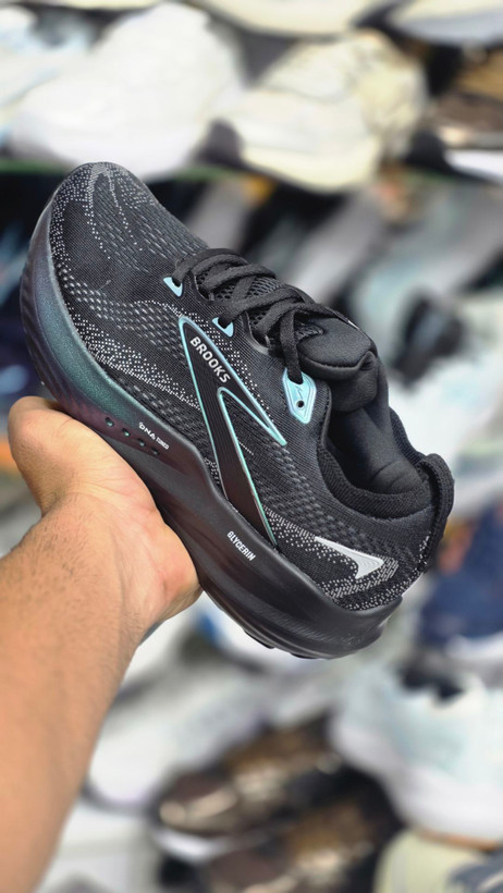 کتونی بروکس گلیسرین ۲۲ BROOKS GLYCERIN 2۲ساخت ویتنام وارداتی سایز ۳۸ الی ۴۵ضمانت کیفیت کالا فروش تکی و عمده