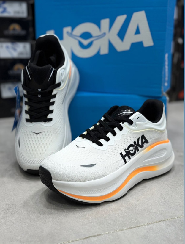 کتونی هوکا باندی ۹ Hoka bondi 9ساخت ویتنام وارداتی کیفیت مسترکوالیتی درجه ۱سایز ۴۰ الی ۴۵فروش تکی و عمده ضمانت اصالت کالا