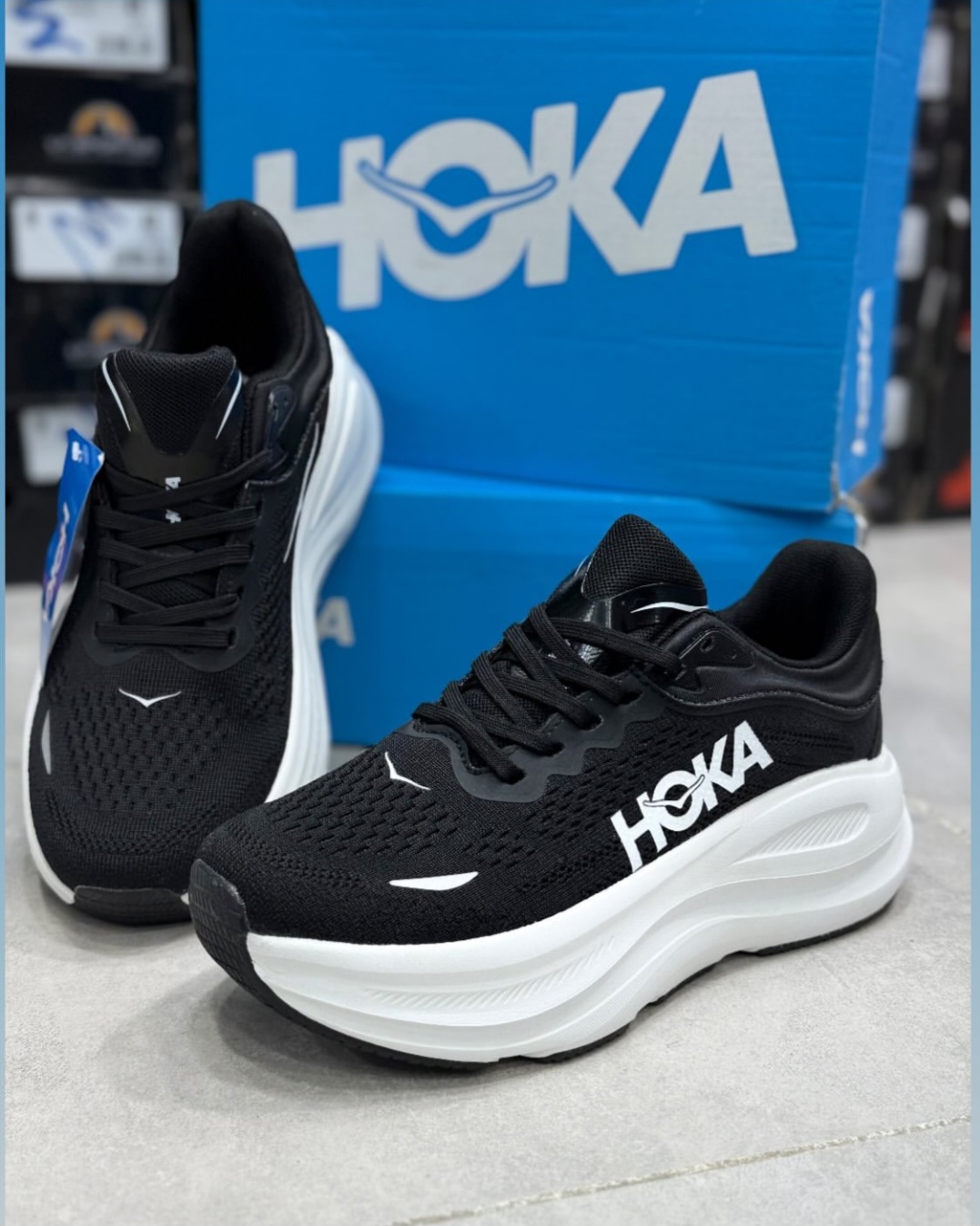 کتونی رانینگ و پیاده رویی هوکا باندی ۹ Hoka bondi 9ساخت ویتنام وارداتی کیفیت مسترکوالیتی درجه ۱سایز ۴۰ الی ۴۵فروش تکی و عمده ضمانت اصالت کالا
