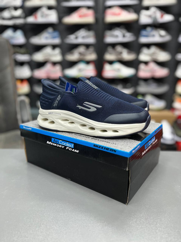 کتونی طبی و راحت اسکیچرز اسلیپ اینزگو والک/Skechers GOwalk Slip-ins/ساخت ویتنام وارداتی فروش تکی و عمده/سایز ۴۰ تا۴۵ ضمانت کیفیت کالا