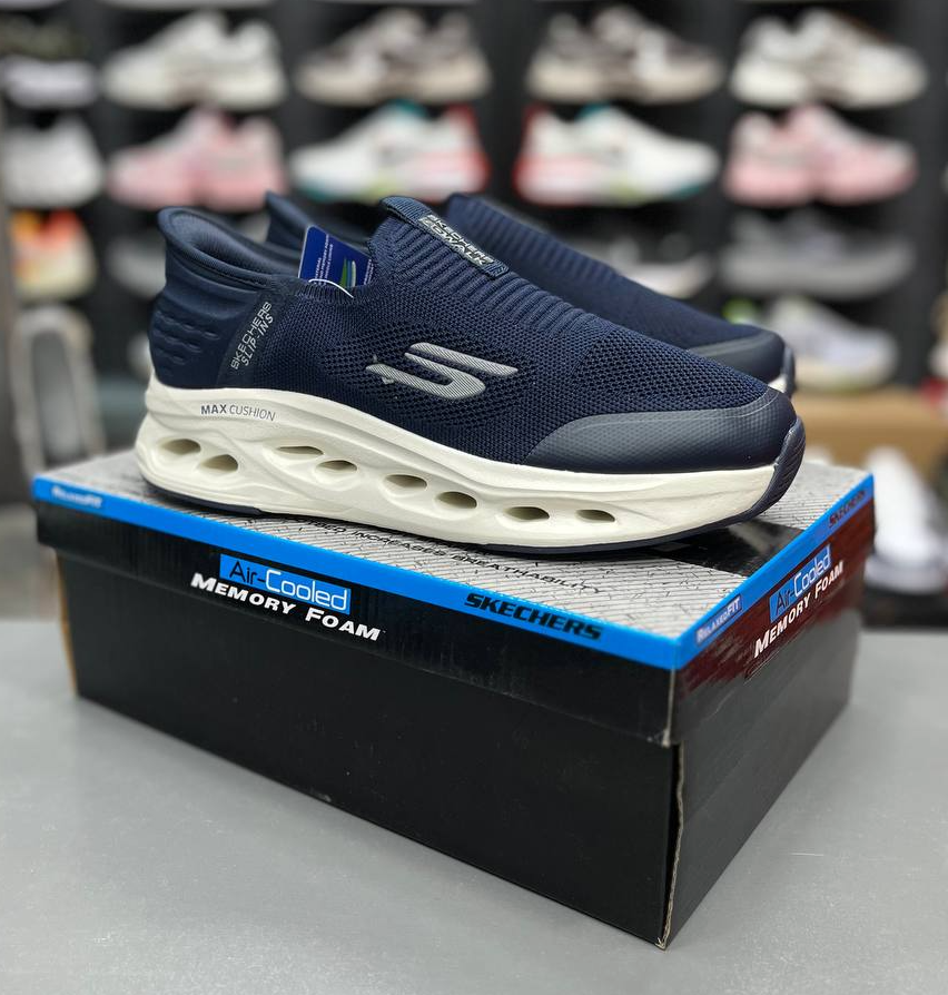 کتونی اسکیچرز اسلیپ اینزگو والک/Skechers GOwalk Slip-ins/ساخت ویتنام وارداتی فروش تکی و عمده/سایز ۴۰ تا۴۵ ضمانت کیفیت کالا