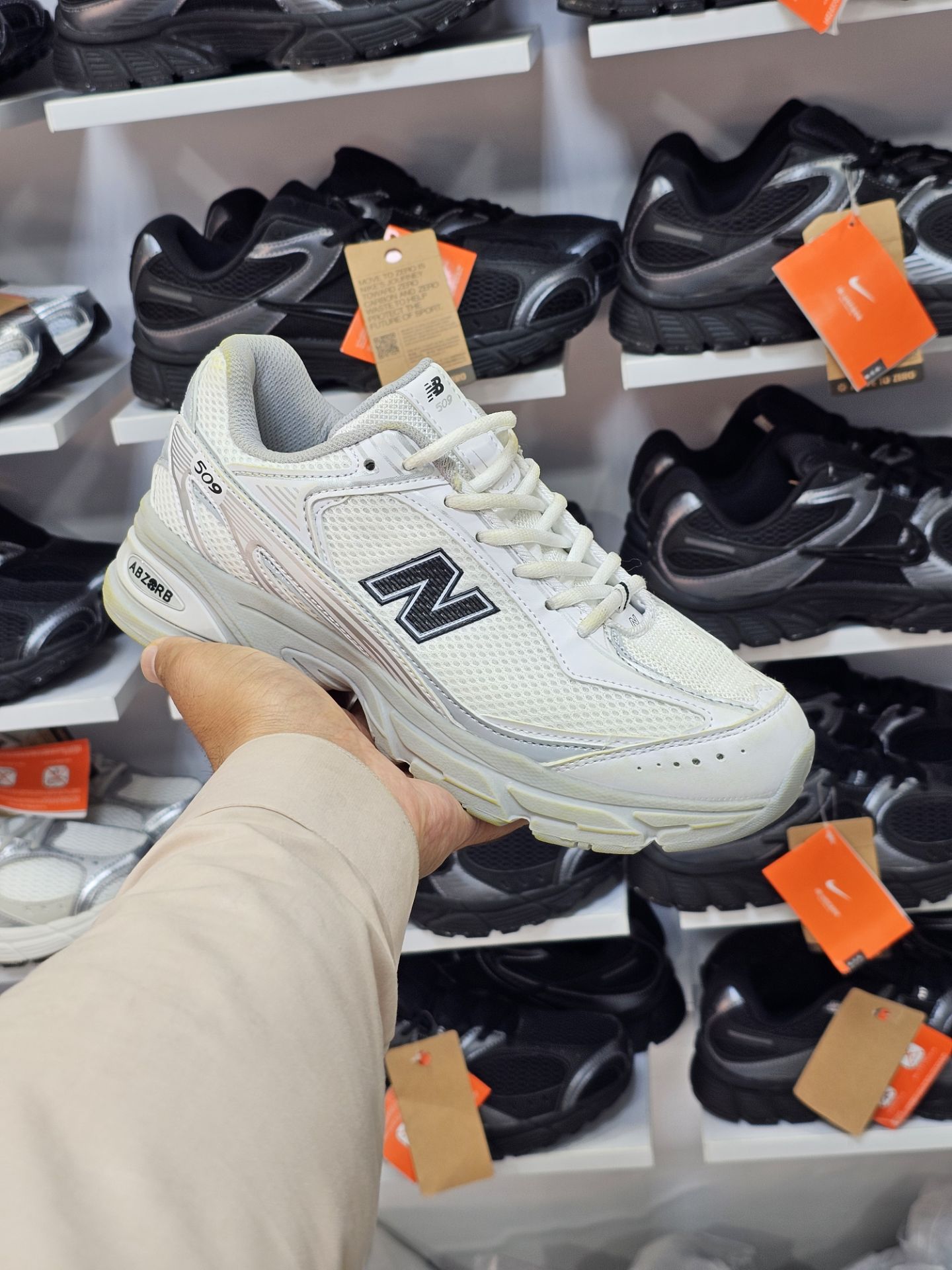 کفش نیوبالانس ۵۰۹ Newbalance 509 /ساخت ویتنام /فروش بصورت عمده و تک/ سایز ۴۰