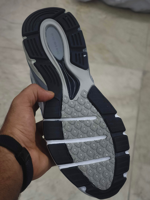 کتونی نیوبالانس ۹۹۰ وی ۶Newbalance 990 v6لیبل امریکایی رانینگ و پیاده رویی سایز ۴۰ الی ۴۵ضمانت کیفیت کالا فروش تکی و عمده