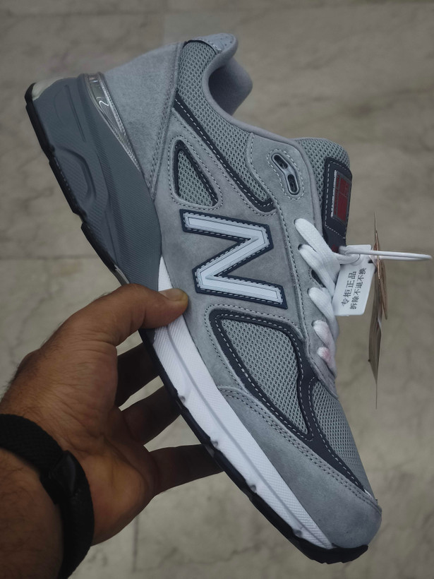 کتونی نیوبالانس ۹۹۰ وی ۶Newbalance 990 v6لیبل امریکایی رانینگ و پیاده رویی سایز ۴۰ الی ۴۵ضمانت کیفیت کالا فروش تکی و عمده