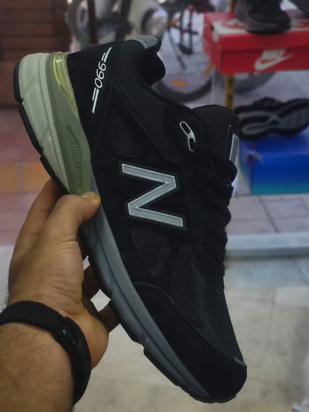 کتونی نیوبالانس ۹۹۰ وی ۶Newbalance 990 v6ساخت ویتنام وارداتی رانینگ و پیاده رویی سایز ۴۰ الی ۴۵ضمانت کیفیت کالا فروش تکی و عمده