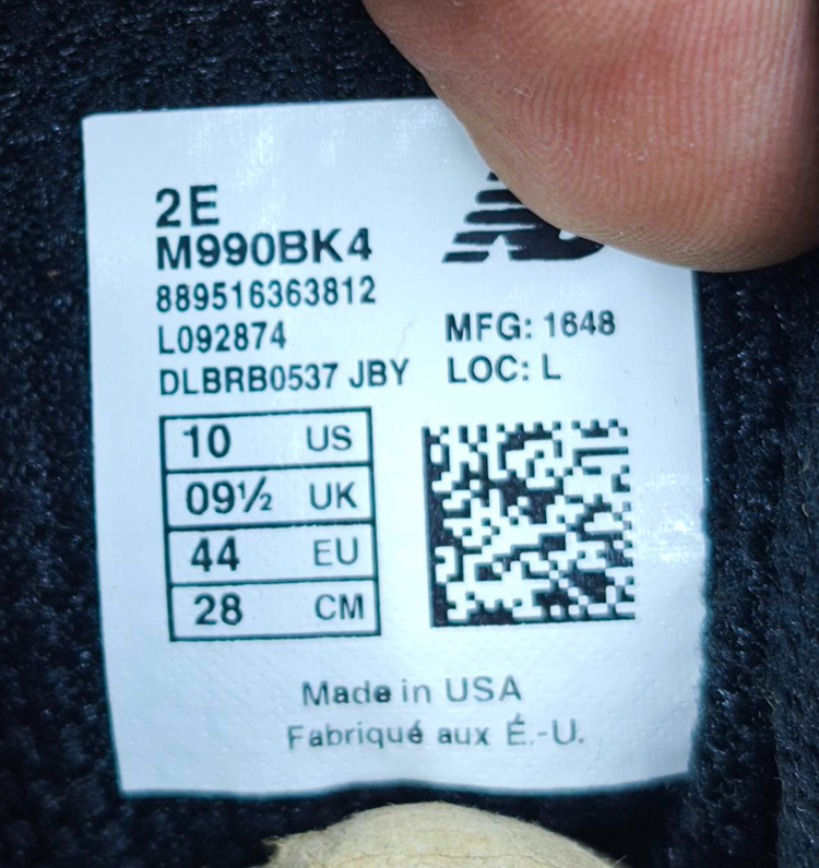 کتونی نیوبالانس ۹۹۰ وی ۶Newbalance 990 v6ساخت ویتنام وارداتی رانینگ و پیاده رویی سایز ۴۰ الی ۴۵ضمانت کیفیت کالا فروش تکی و عمده