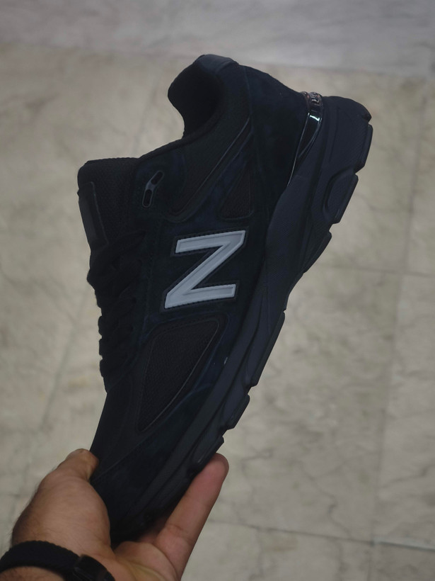 کتونی نیوبالانس ۹۹۰ وی ۶Newbalance 990 v6ساخت ویتنام وارداتی رانینگ و پیاده رویی سایز ۴۰ الی ۴۵ضمانت کیفیت کالا فروش تکی و عمده