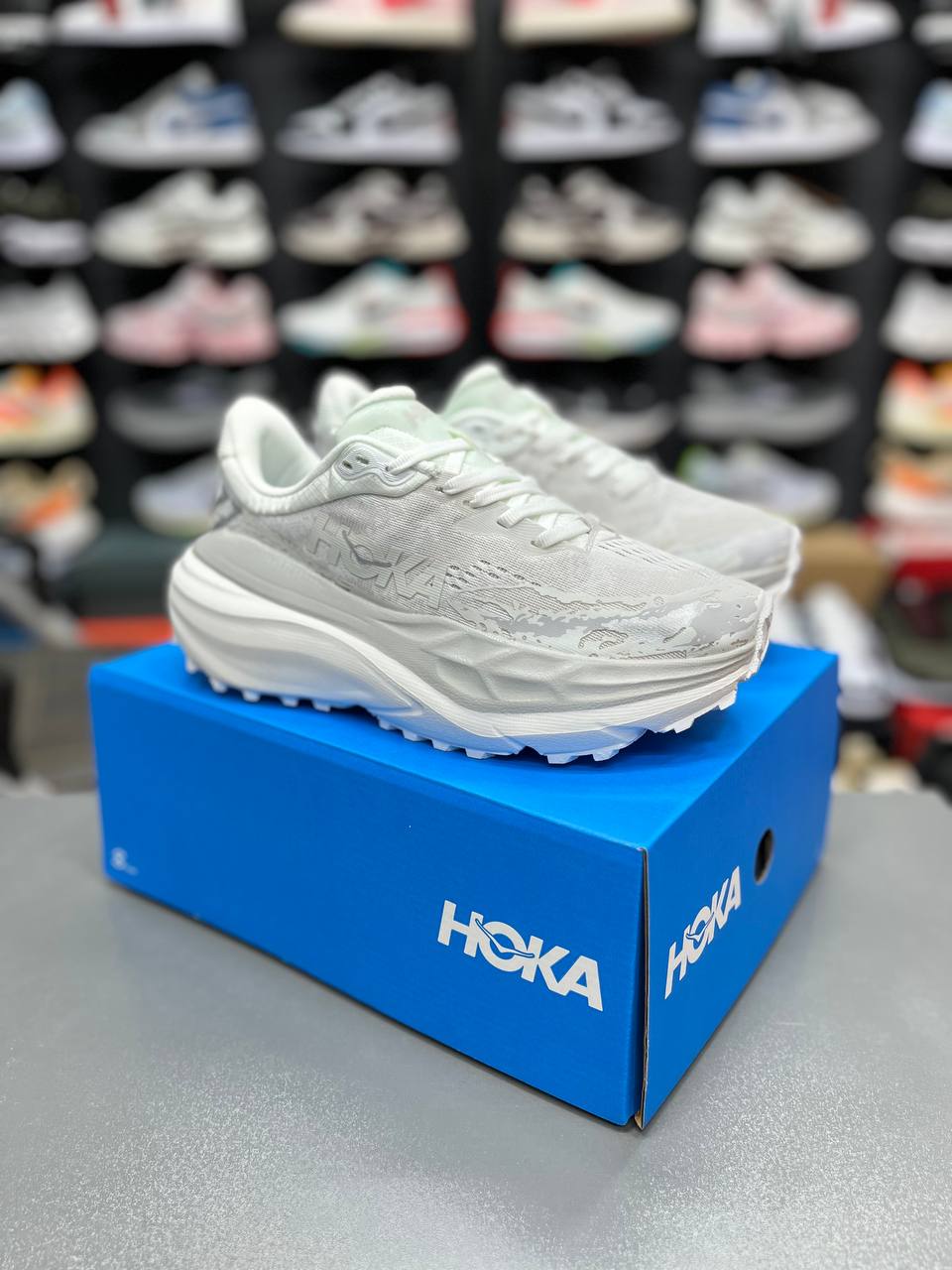 کتونی هوکا استینسون ۷ Hoka stinson 7ساخت ویتنام وارداتی سایز ۴۰الی ۴۵فروش تکی و عمده ضمانت کیفیت کالا