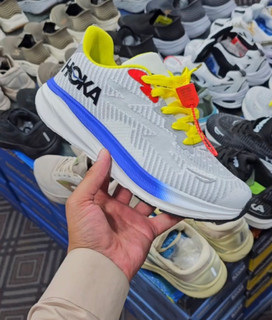 کتونی هوکا کلیفتون ۹ Hoka Clifton 9ساخت ویتنام وارداتی سایز 40الی ۴۵فروش تکی و عمده ضمانت کیفیت کالا