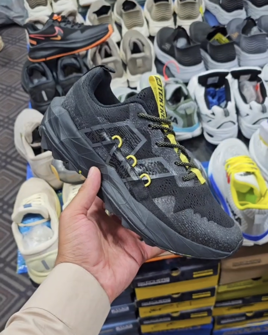 کتونی نیوبالانس تکترل تریل New Balance Tektrel Trailساخت ویتنام وارداتی سایز۴۰ الی۴۵فروش تکی و عمده ضمانت کیفیت کالا