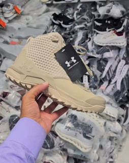 بوت آندرارمور گورتکسUnder armour infil hikeساخت ویتنام وارداتی سایز ۴۰الی ۴۵ فروش تکی و عمده ضمانت کیفیت کالا