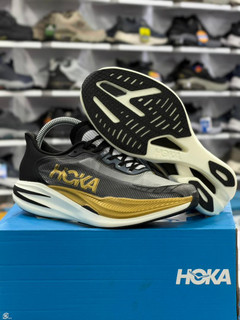 کتونی هوکا کربن دار ماچ ایکس HOKA Mach X 2 ساخت ویتنام وارداتی سایز ۴۰ الی ۴۵ضمانت کیفیت کالا