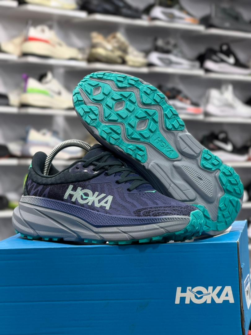 کتونی هوکا چلنجرآرت ۷ Hoka challengerساخت ویتنام وارداتی فروش تکی و عمده، سایز ۴۰ الی ۴۵ ضمانت اصالت کالا، بالاترین کیفیت مسترکوالیتی درجه ۱