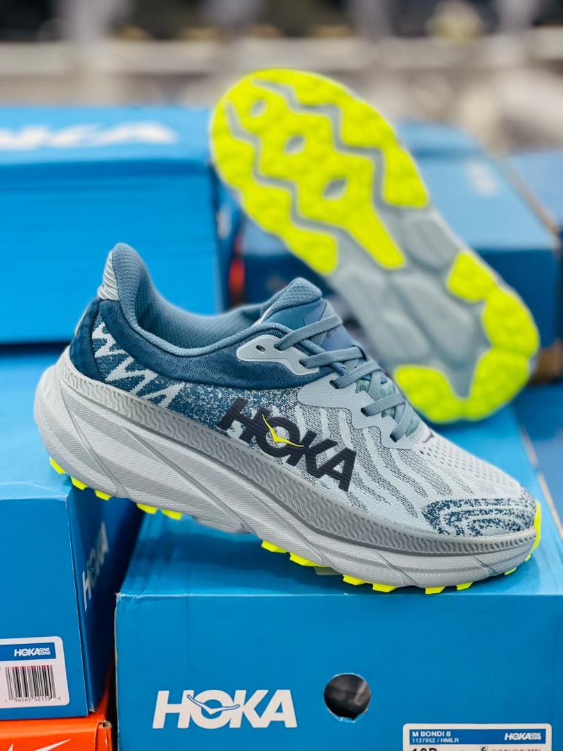 کتونی هوکا چلنجرآرت ۷ Hoka challengerساخت ویتنام وارداتی فروش تکی و عمده، سایز ۴۰ الی ۴۵ ضمانت اصالت کالا، بالاترین کیفیت مسترکوالیتی درجه ۱