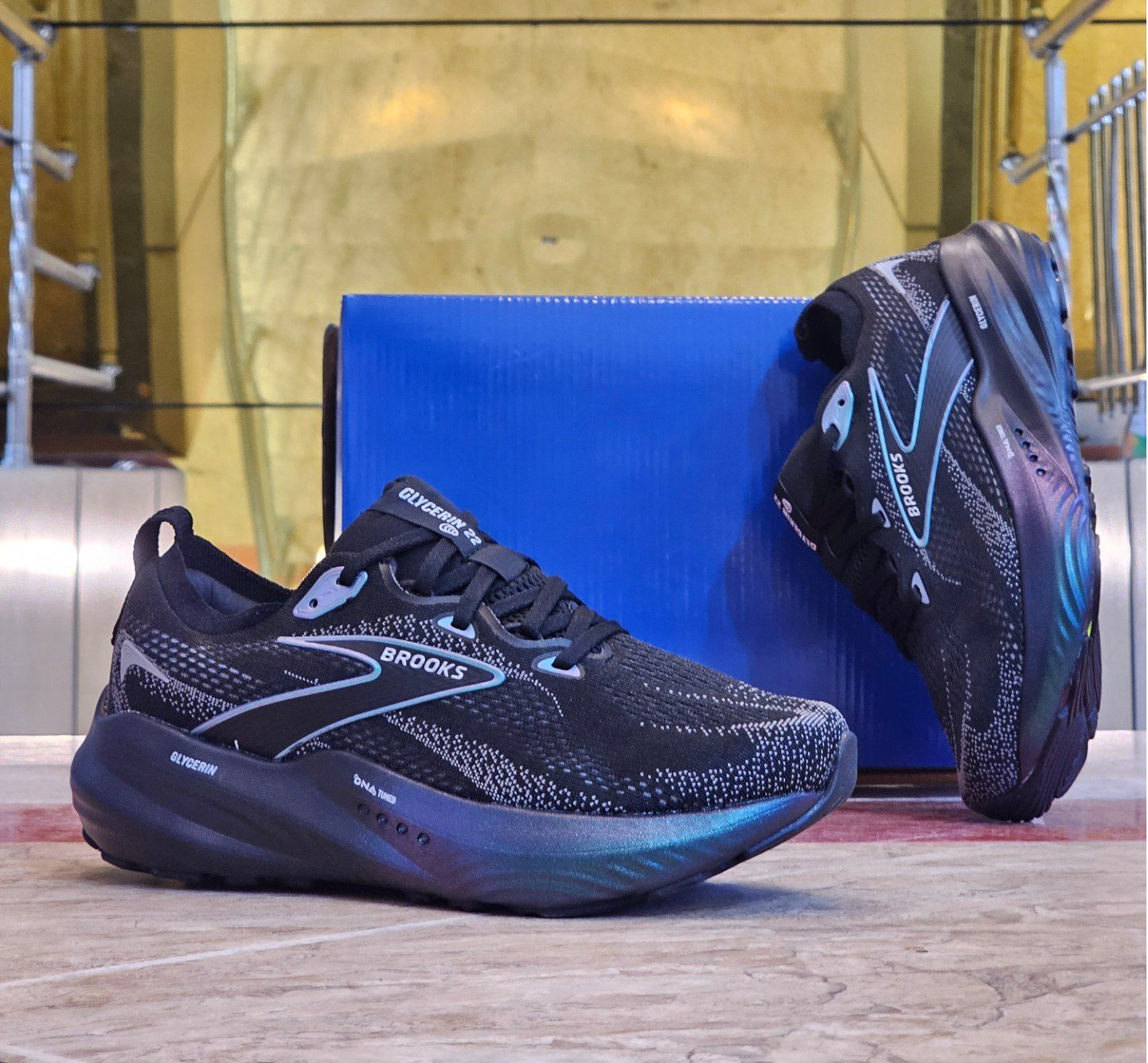کتونی بروکس گلیسرین ۲۱ Brooks Glycerin GTS 21ساخت ویتنام وارراتی سایز ۴۰الی ۴۵ فروش تکی و عمده ضمانت اصالت کالا بالاترین کیفیت درجه ۱
