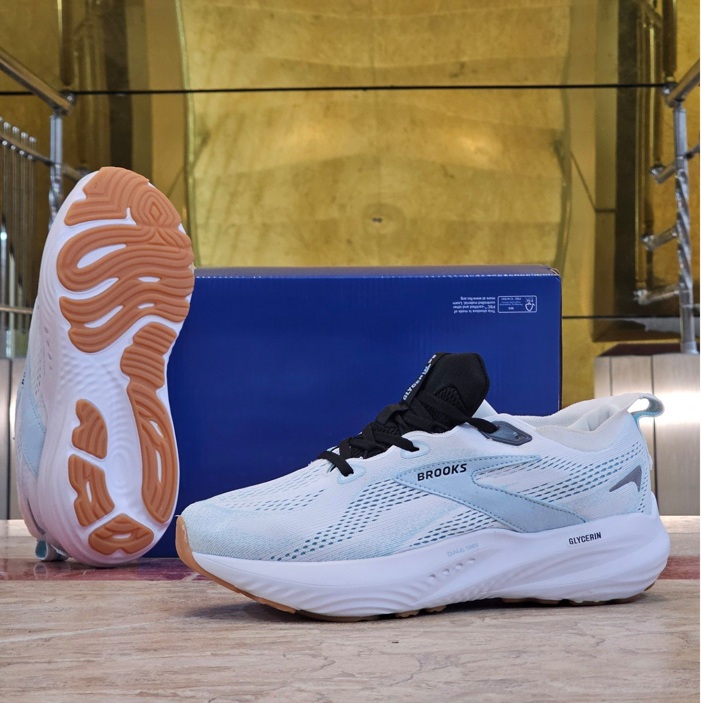 کتونی بروکس گلیسرین ۲۱ Brooks Glycerin GTS 21ساخت ویتنام وارراتی سایز ۴۰الی ۴۵ فروش تکی و عمده ضمانت اصالت کالا بالاترین کیفیت درجه ۱