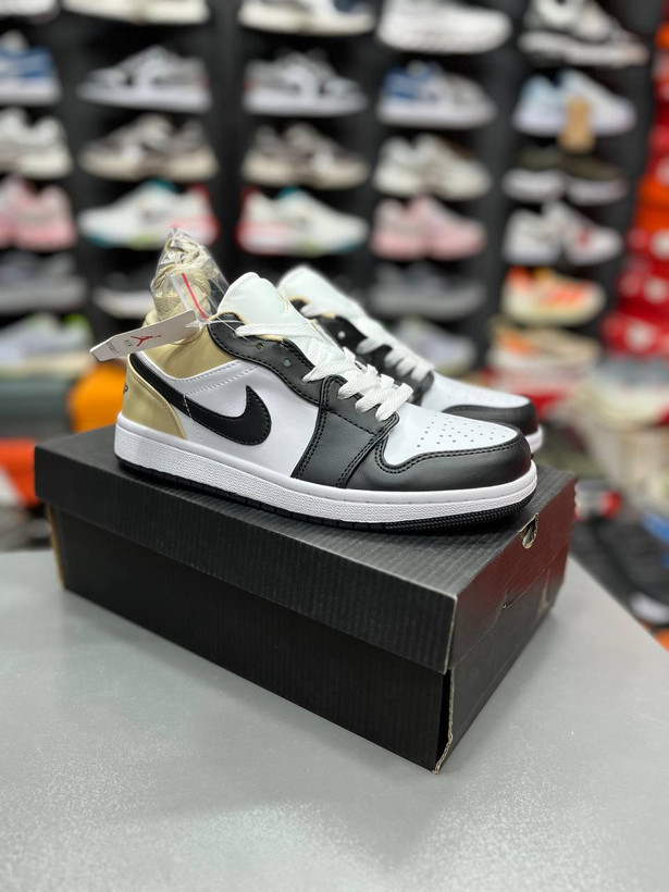 کتونی نایک ایر جردن وان Nike Air Jordan 1 وارداتی ساخت ویتنام سایز ۳۷ الی ۴۰فروش تکی و عمده ضمانت کیفیت کالا