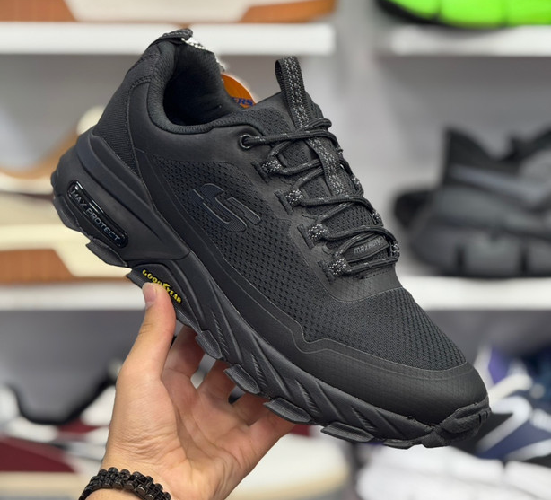 کتونی اسکیچرز مکس پروتکتSkechers Max Protect Goodyear  سایز ۴۰ الی ۴۵بالاترین کیفیت مسترکوالیتی Aضمانت اصالت کالافروش تکی و عمده