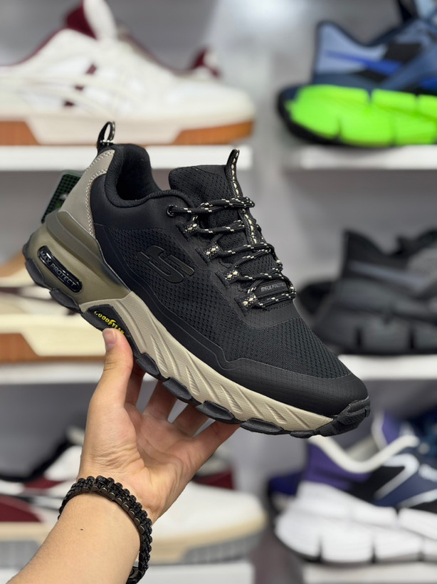 کتونی اسکیچرز مکس پروتکتSkechers Max Protect Goodyearساخت ویتنام وارداتی سایز ۴۰ الی ۴۵بالاترین کیفیت مسترکوالیتی Aضمانت اصالت کالافروش تکی و عمده