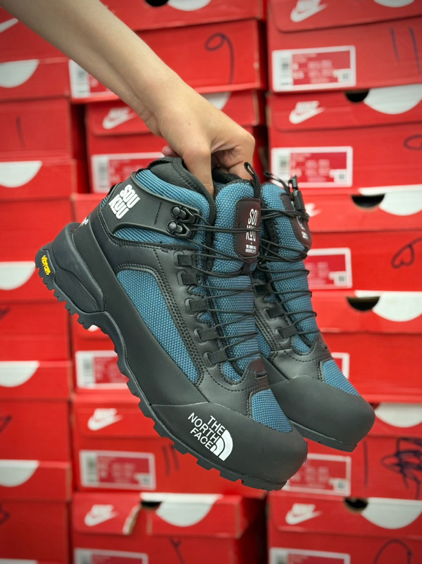 بوت کوهنوردی و طبیعت گردی نورث فیسThe North Face SOUKUUضد آب و رویه گورتکس زیره ویبرام ساخت ویتنام وارداتی سایز ۴۰ الی ۴۵ضمانت کیفیت کالا فروش تکی و عمده