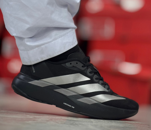 کتونی آدیداس آدی‌زیرو لایت‌استرایک پرو/Adidas Adizero Lightstrike Proساخت ویتنام وارداتی سایز 40 الی ۴۵ضمانت کالا فروش تک و عمده بالاترین کیفیت مسترکوالیتی A
