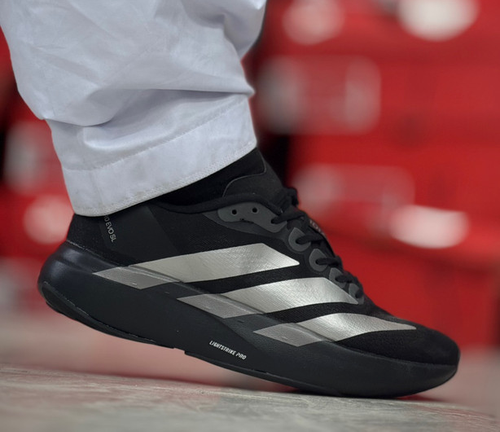 کتونی آدیداس آدیزیرو لایتاسترایک پرو/Adidas Adizero Lightstrike Proساخت ویتنام وارداتی سایز 40 الی ۴۵ضمانت کالا فروش تک و عمده بالاترین کیفیت مسترکوالیتی A