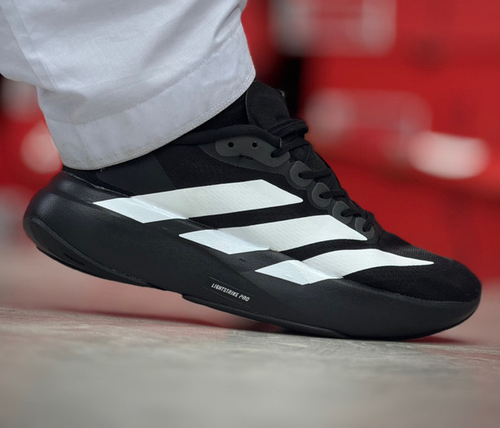 کتونی آدیداس آدیزیرو لایتاسترایک پرو/Adidas Adizero Lightstrike Proساخت ویتنام وارداتی سایز 40 الی ۴۵ضمانت کالا فروش تک و عمده بالاترین کیفیت مسترکوالیتی A