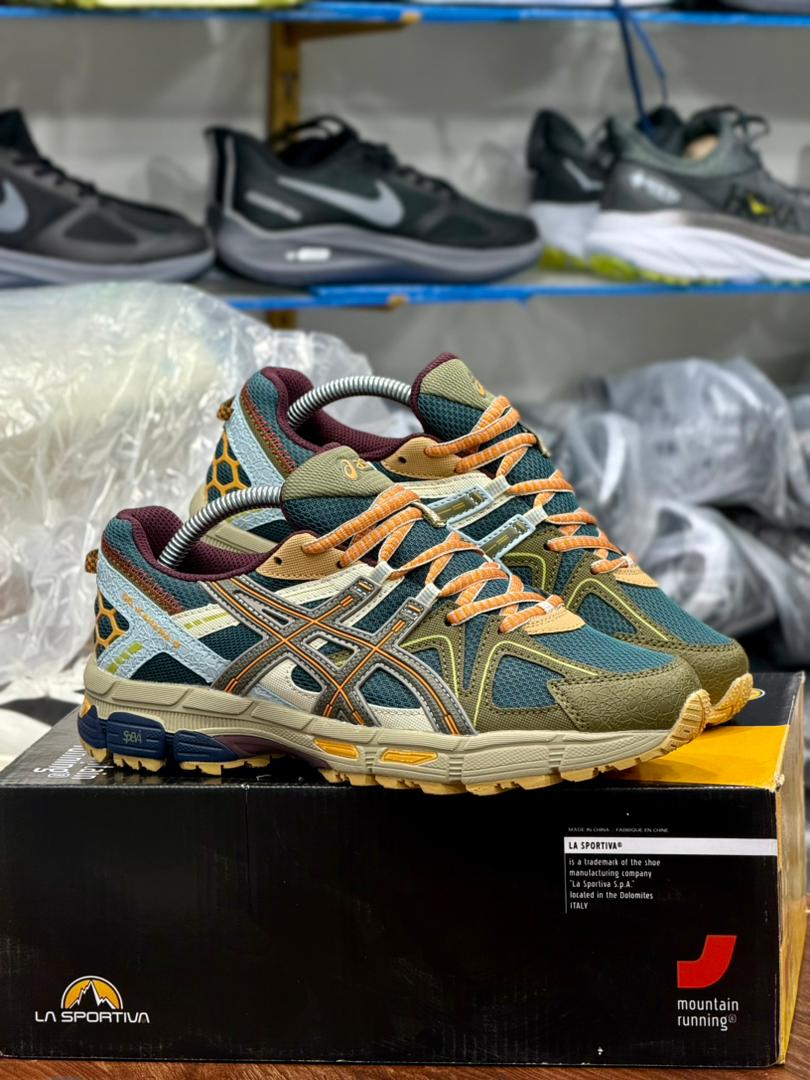 کتونی اسیکس کاهانا asics kahana 8 ۸ساخت ویتنام وارداتی سایز۴۰ الی ۴۵ فروش تکی و عمده ضمانت کیفیت کالا