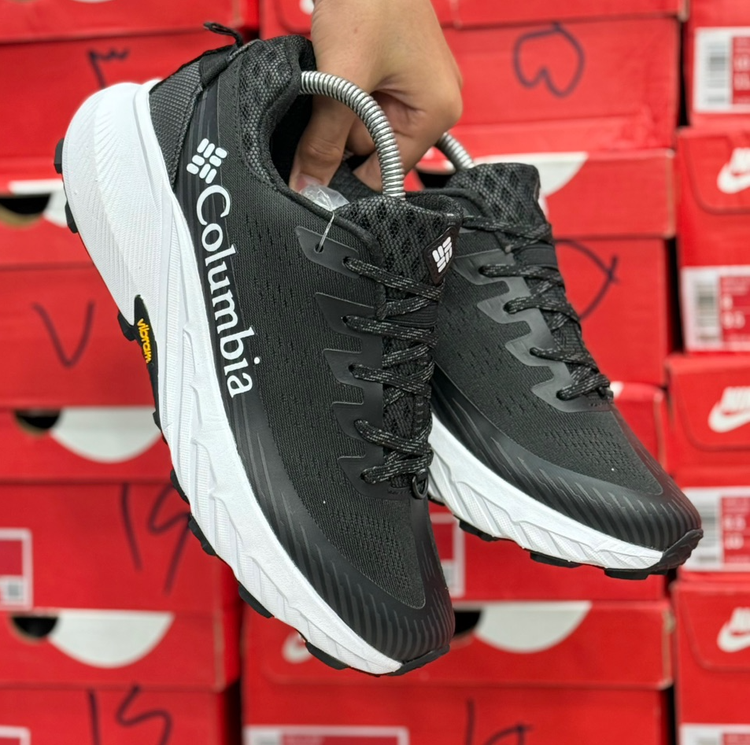 کتونی طبیعتگردی کلمبیا زیره ویبرام Columbia GORE-TEX ساخت ویتنام وارداتی سایز ۴۰ الی ۴۵ رویه گورتکس ضمانت کیفیت کالا فروش تکی و عمده