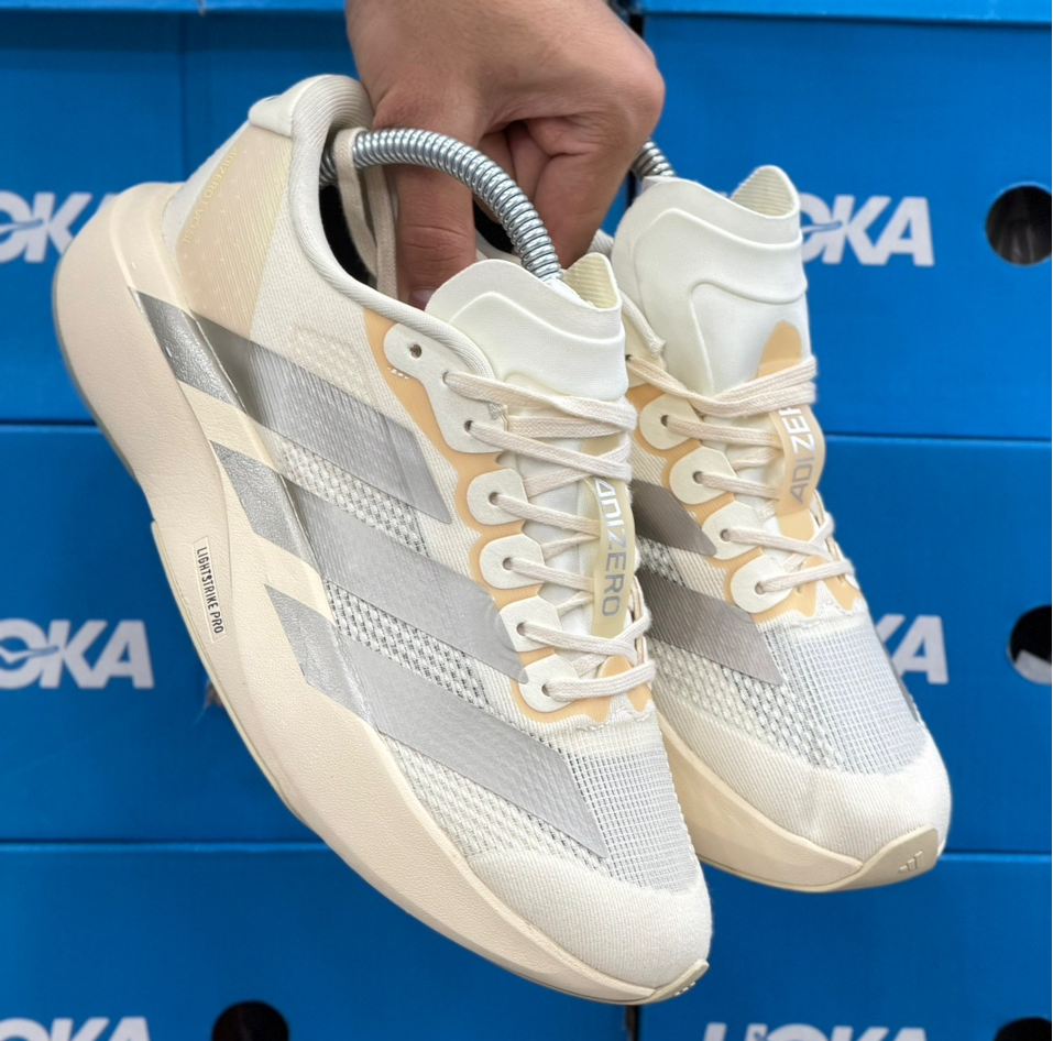 کتونی آدیداس آدی‌زیرو Adidas Adizero EVO SLساخت ویتنام وارداتی سایز 40 الی ۴۵ضمانت کالا فروش تکی و عمده بالاترین کیفیت مسترکوالیتی A