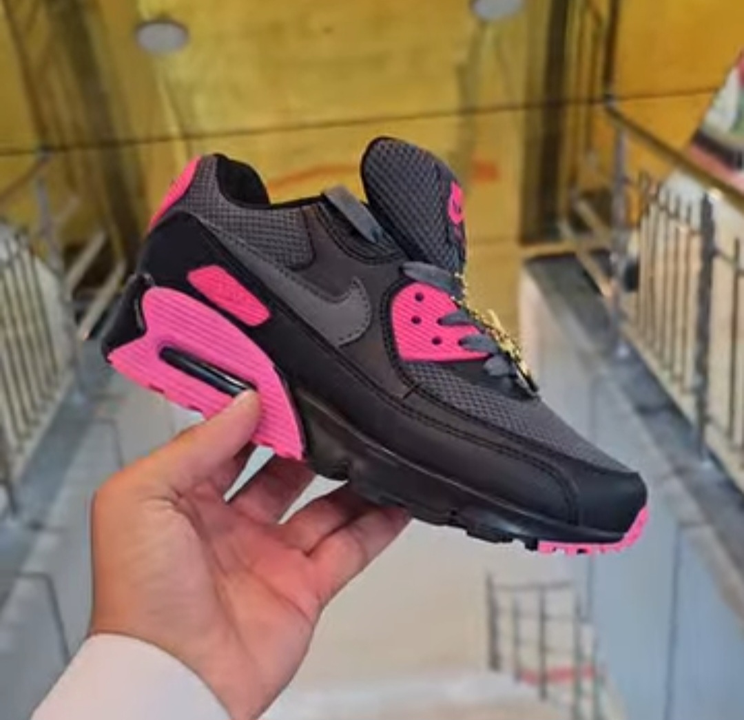 کتونی نایک ایرمکسNike air max vietnamمستر کوالیتی Aساخت ویتنام وارداتی سایز ۳۶ الی ۴۰ فروش تکی و عمده ضمانت کیفیت کالا