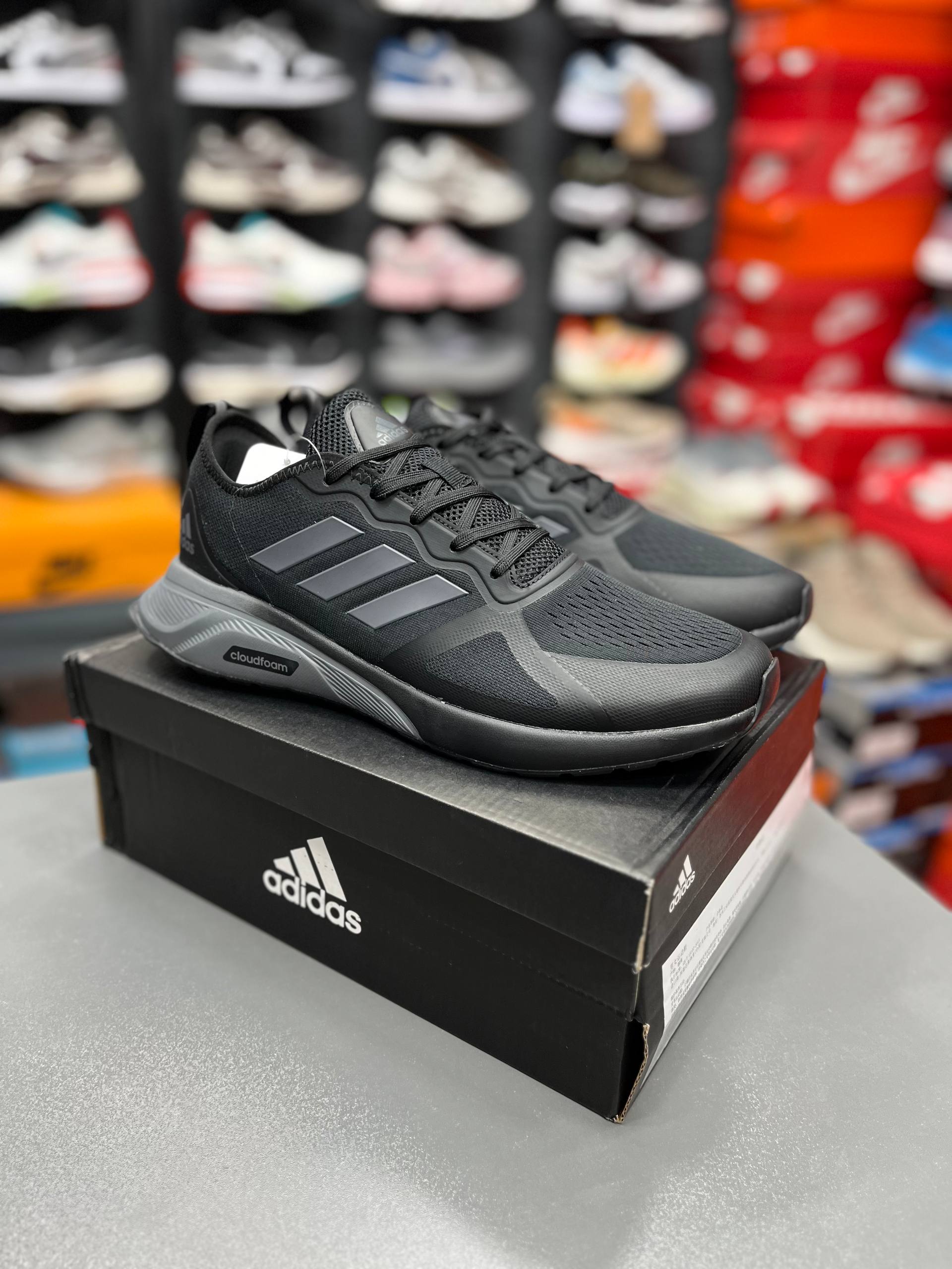 کتونی آدیداس کلود فوم Adidas Cloudfoamساخت ویتنام وارداتی تریل رانینگ سایز ۳۷الی ۴۵ فروش تکی و عمده ضمانت اصالت کالا بالاترین کیفیت درجه ۱