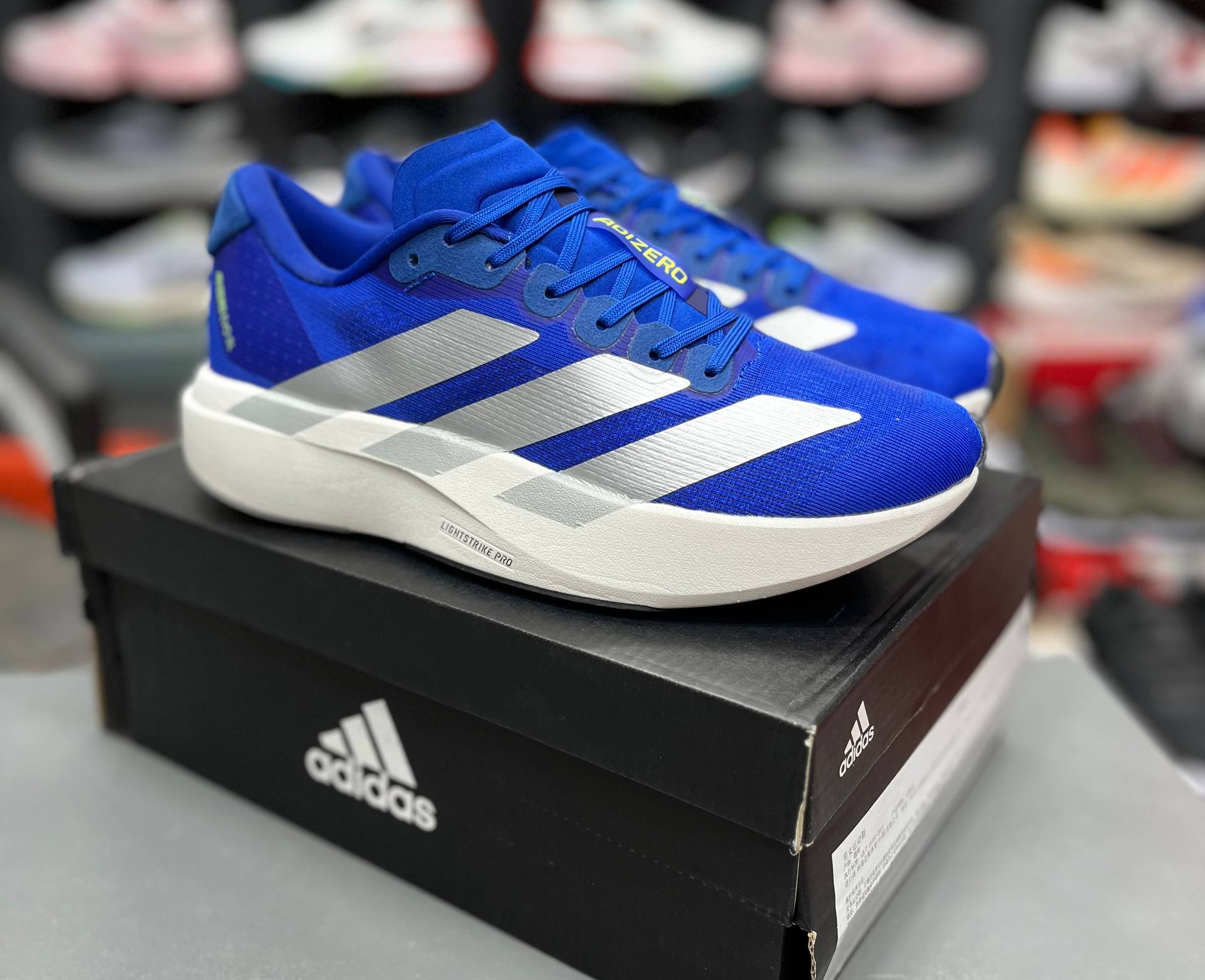آدیداس آدی‌زیرو Adidas Adizero EVO SLساخت ویتنام وارداتی سایز 40 الی ۴۵ضمانت کالا فروش تکی و عمده بالاترین کیفیت مسترکوالیتی A