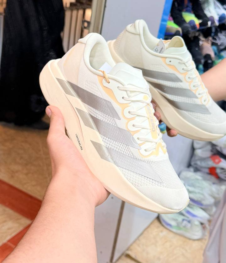 آدیداس آدیزیرو Adidas Adizero EVO SLساخت ویتنام وارداتی سایز 40 الی ۴۵ضمانت کالا فروش تکی و عمده بالاترین کیفیت مسترکوالیتی درجه ۱