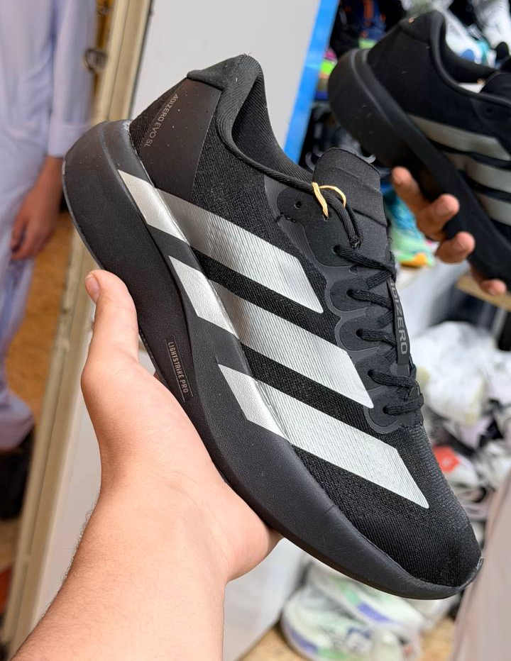 آدیداس آدی‌زیرو Adidas Adizero EVO SLساخت ویتنام وارداتی سایز 40 الی ۴۵ضمانت کالا فروش تکی و عمده بالاترین کیفیت مسترکوالیتی درجه ۱