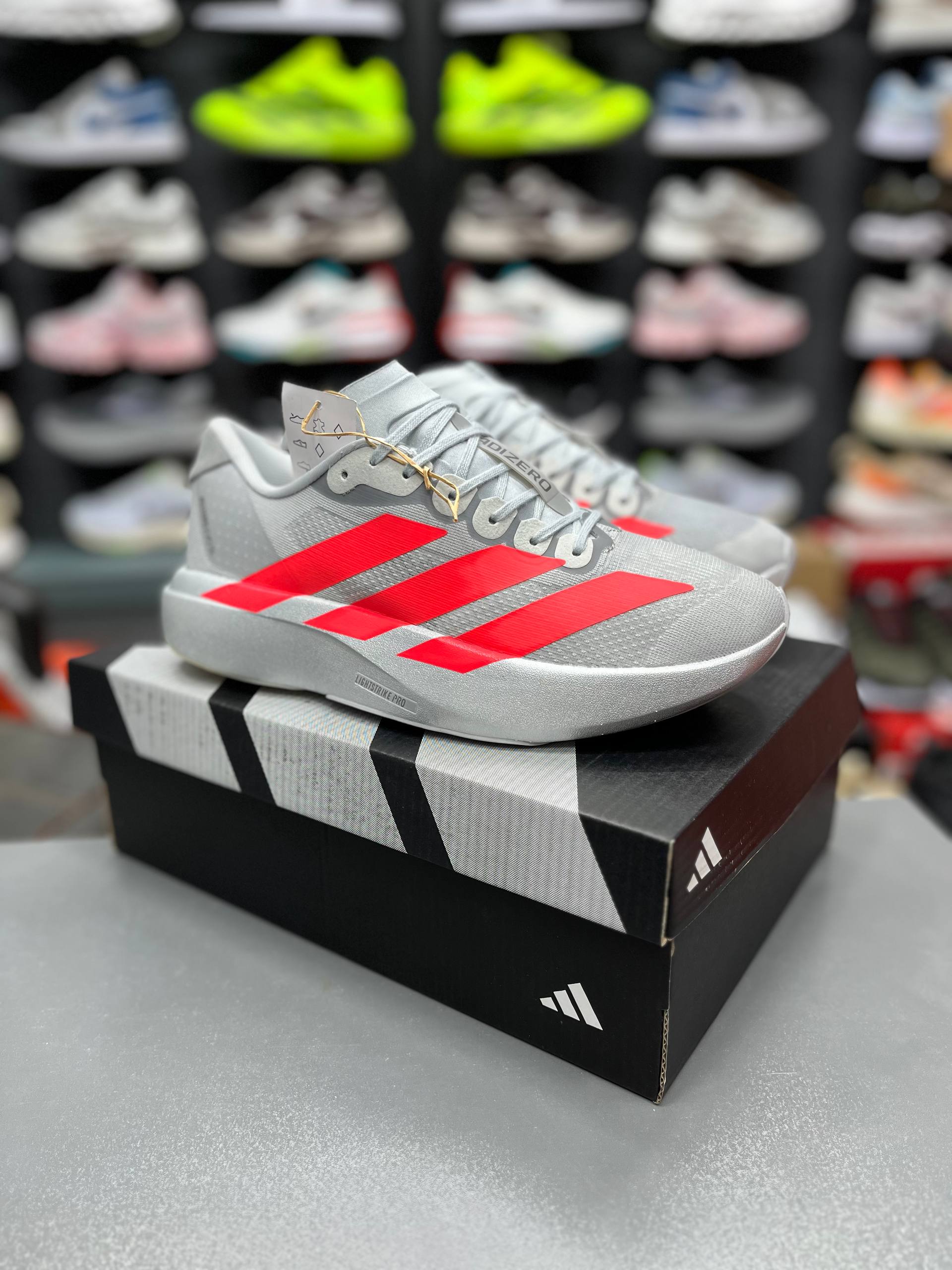 آدیداس آدیزیرو Adidas Adizero EVO SLساخت ویتنام وارداتی سایز 40 الی ۴۵ضمانت کالا فروش تکی و عمده بالاترین کیفیت مسترکوالیتی درجه ۱