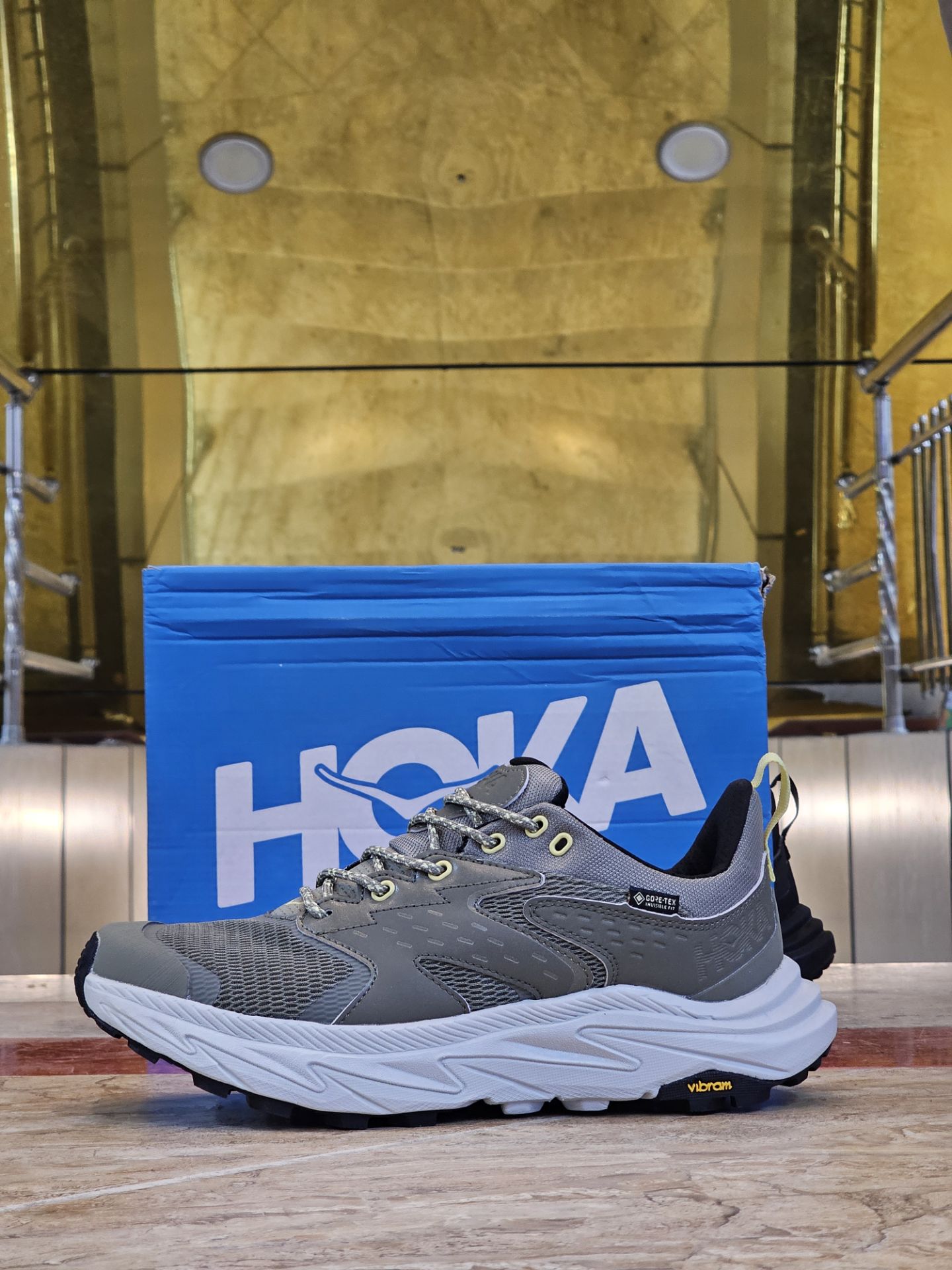 کتونی هوکا آناکاپا HOKA Anacapa 2 Low GTXساخت ویتنام وارداتی سایز ۴۰الی ۴۵فروش تکی و عمده ضمانت اصالت کالا بالاترین کیفیت درجه ۱