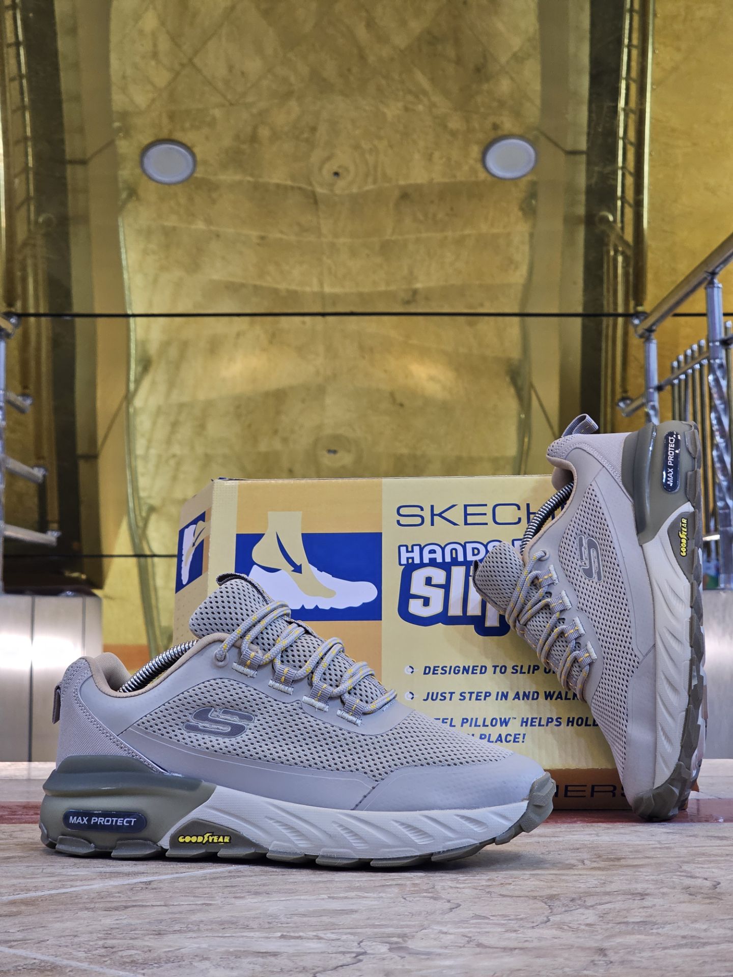 کتونی اسکی چرز مکس پروتکتSkechers Max Protectساخت ویتنام وارداتی سایز ۴۰ الی ۴۵بالاترین کیفیت مسترکوالیتی Aضمانت اصالت کالافروش تکی و عمده