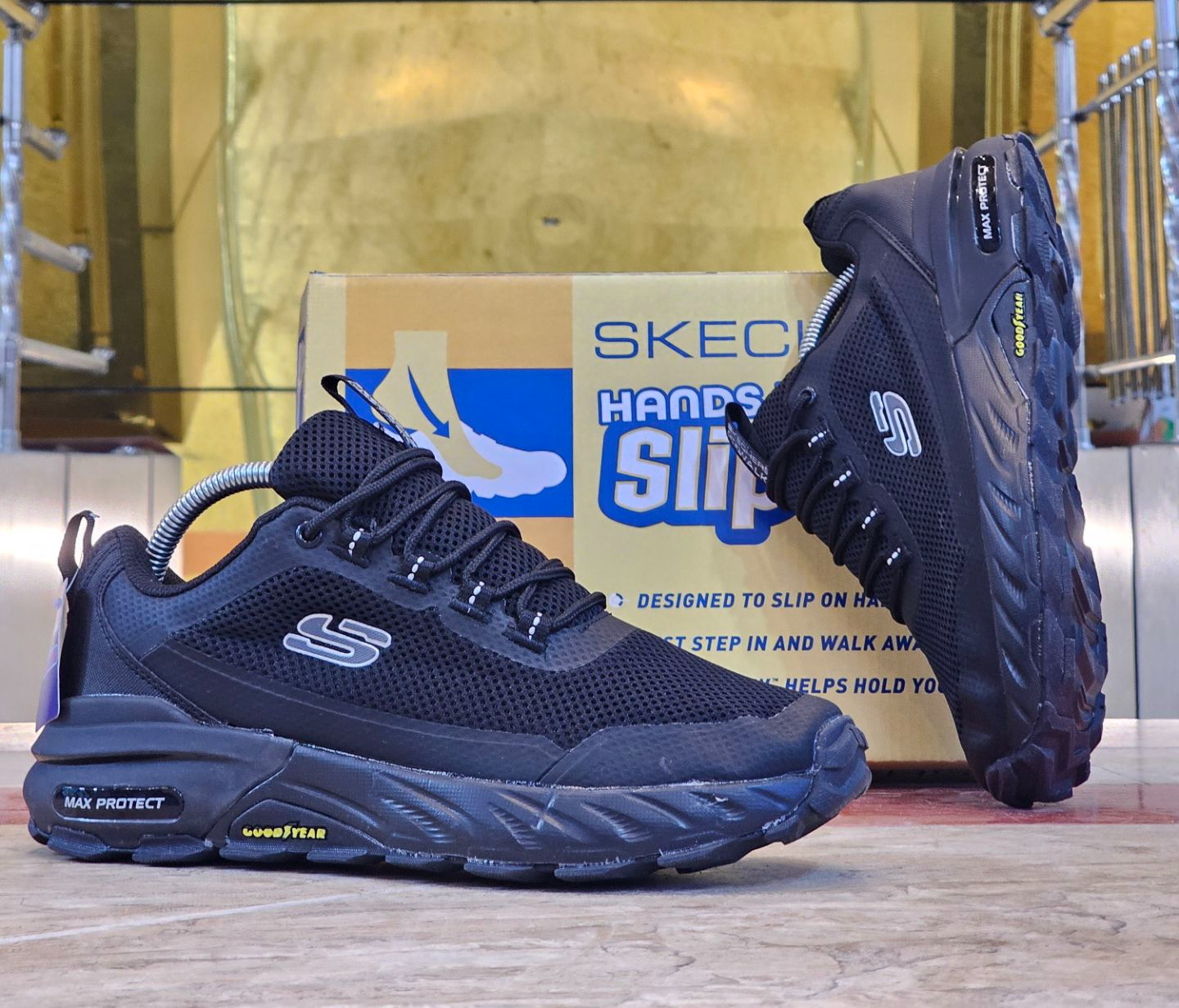 کتونی اسکی چرز مکس پروتکتSkechers Max Protectساخت ویتنام وارداتی سایز ۴۰ الی ۴۵بالاترین کیفیت مسترکوالیتی Aضمانت اصالت کالافروش تکی و عمده