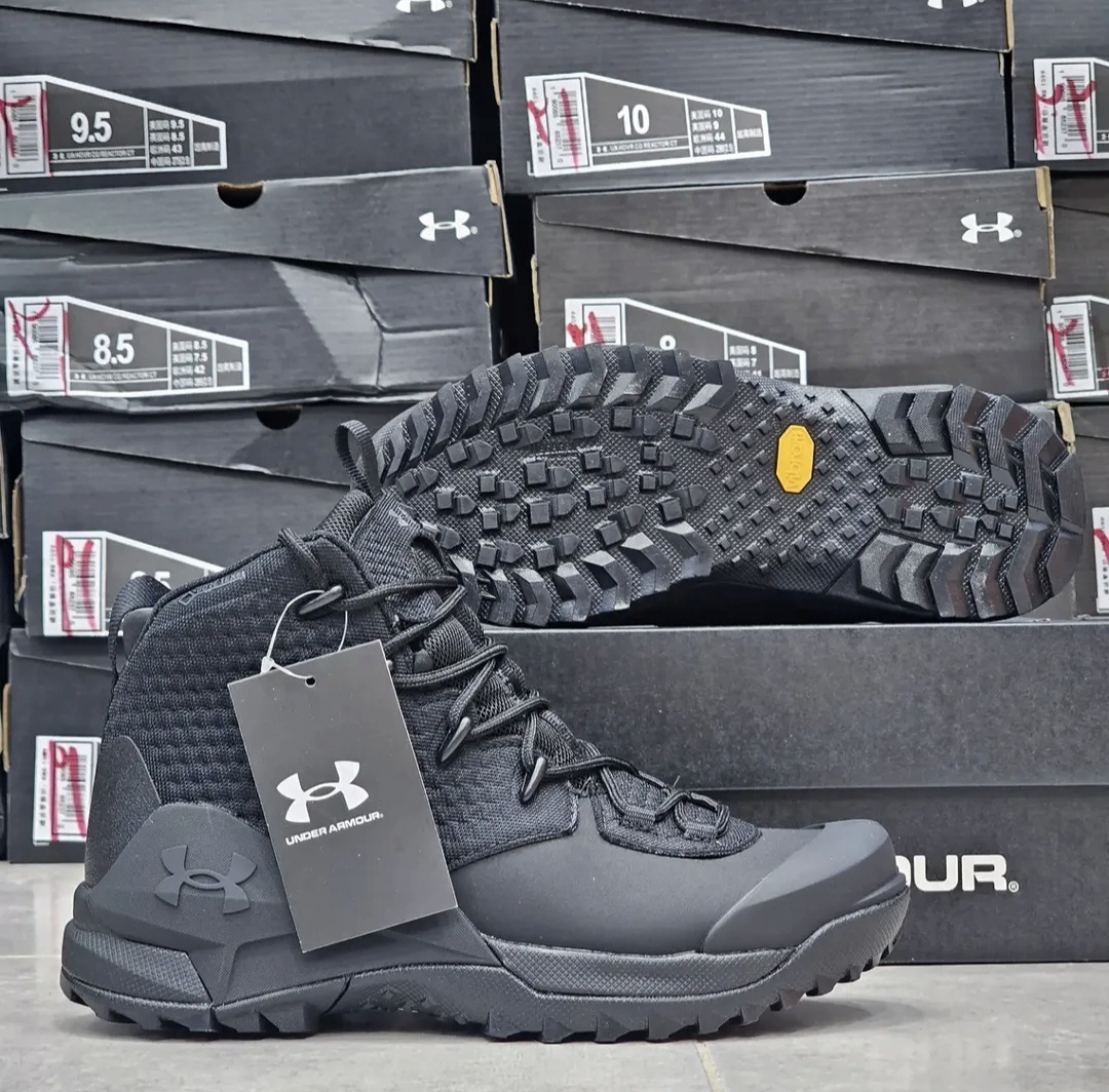 بوت آندرارمورمدل هاورداون ضد آبUnder armor hovrساخت ویتنام وارداتی بالاترین کیفیت سایز۴۰الی ۴۵فروش تکی و عمده ضمانت کیفیت کالا ضمانت اصالت کالا