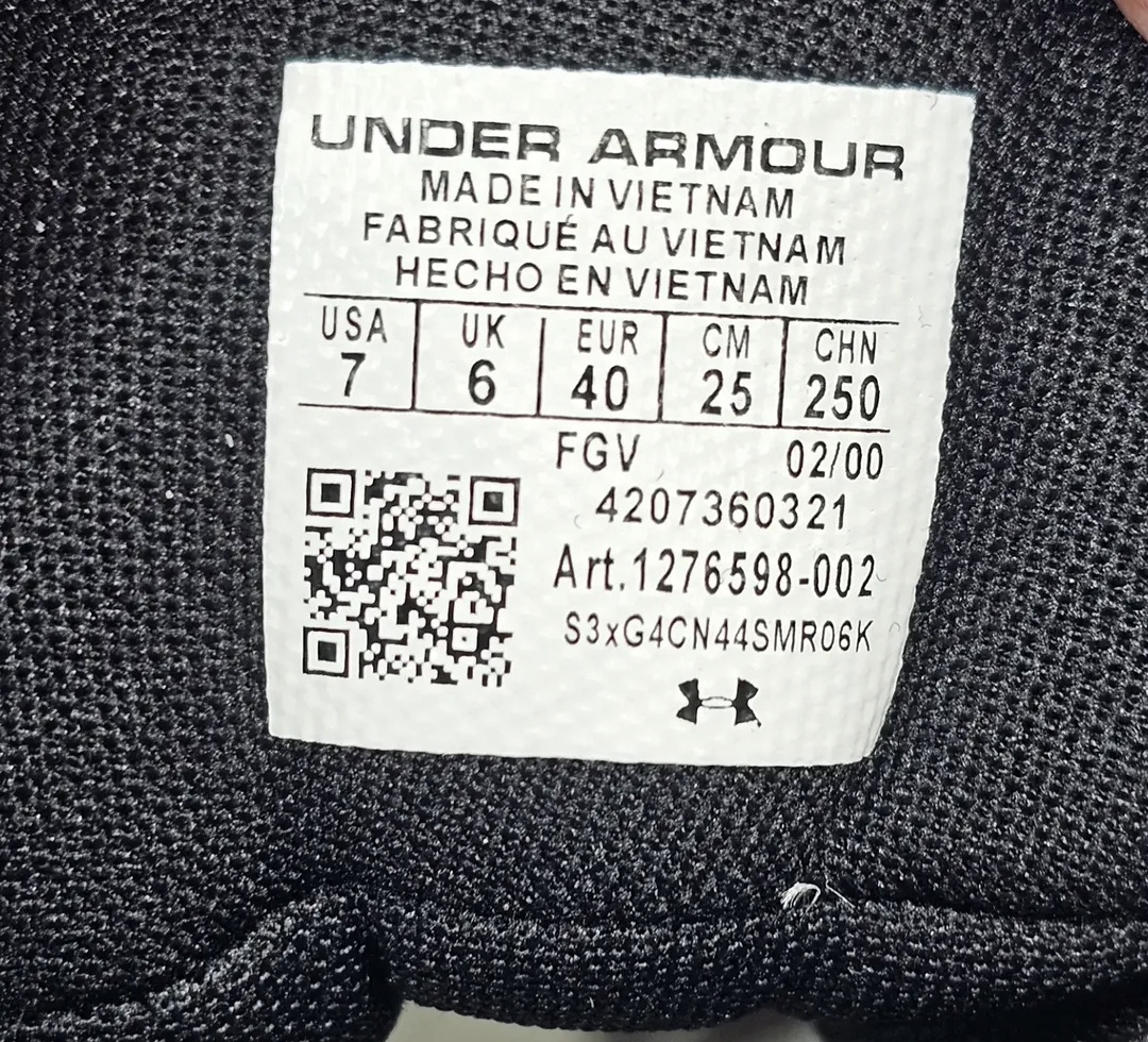 بوت آندرارمورمدل هاورداون ضد آبUnder armor hovrساخت ویتنام وارداتی بالاترین کیفیت سایز۴۰الی ۴۵فروش تکی و عمده ضمانت کیفیت کالا ضمانت اصالت کالا